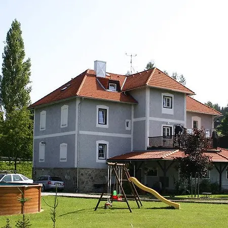 U Neslehu Horní Planá